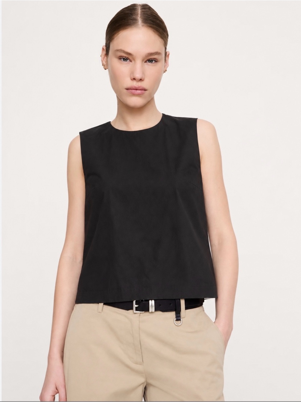 Banana Republic Black Sleeveless Crewneck Tank Size M NWT